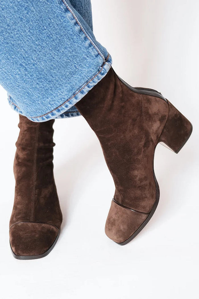 Women’s Heeled Ankle Boots – Suede Style