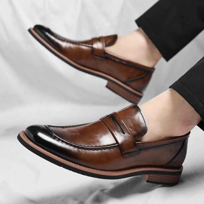 The Classic Metro Leather Shoes
