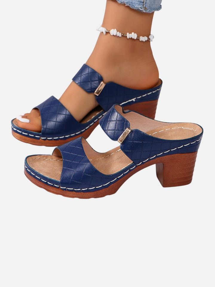 Women’s Comfort Block Heel Sandals – Quilted Leather Look