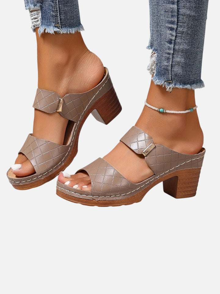 Women’s Comfort Block Heel Sandals – Quilted Leather Look