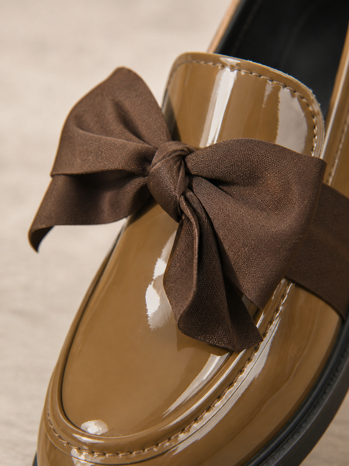 Women’s Leather Loafers – Bow Detail Classic Slip-On