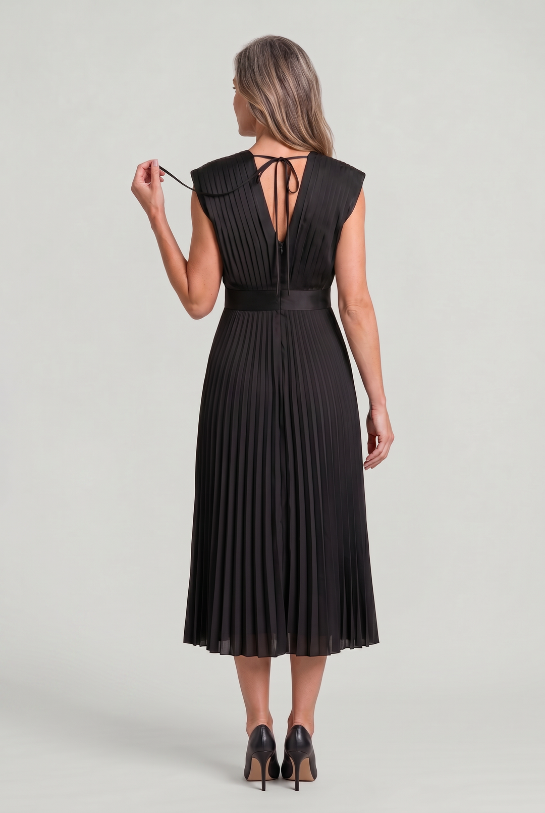 Women’s Pleated Midi V-Neck Wedding Guest Dress