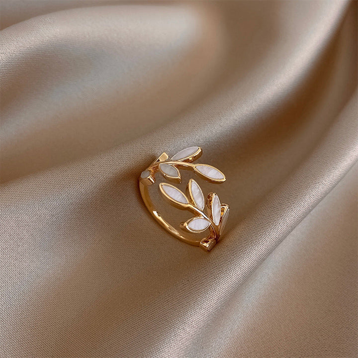 Laurel Leaf Ring
