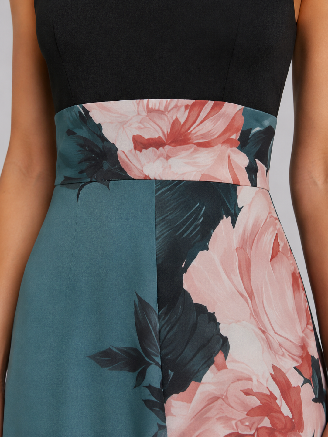Women's Floral Halter Neck Maxi Dress – Elegant Occasion Gown