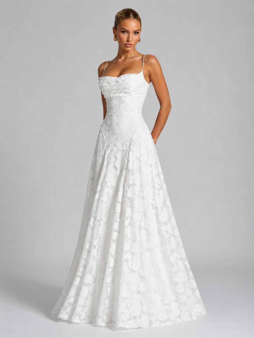 Women’s Floral Maxi Dress – Sculpted Silhouette