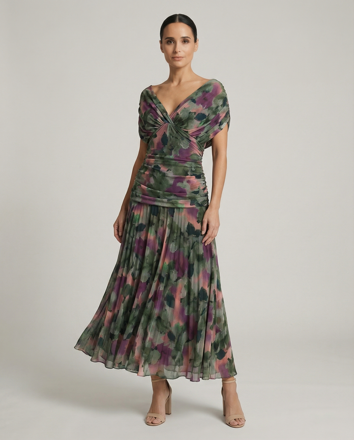Women’s Gradient Pleated Maxi Dress – Elegant Flowing Silhouette
