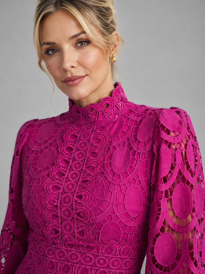 Women’s Lace Midi Dress – Elegant Flowing Silhouette