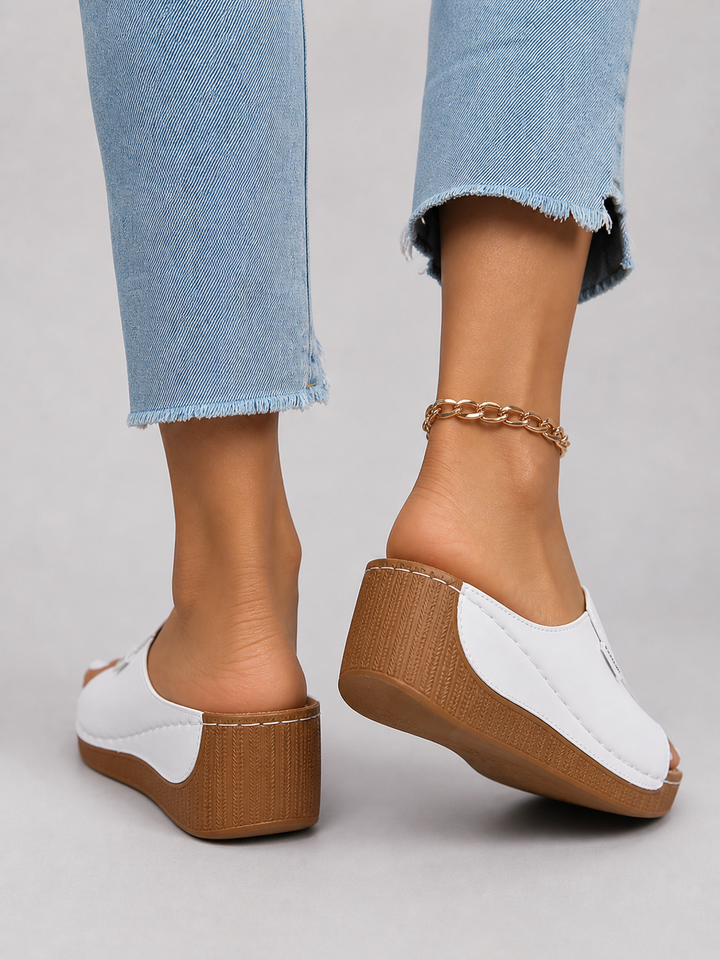 Women’s Leather Look Comfort Slide Sandals – Effortless Summer Style