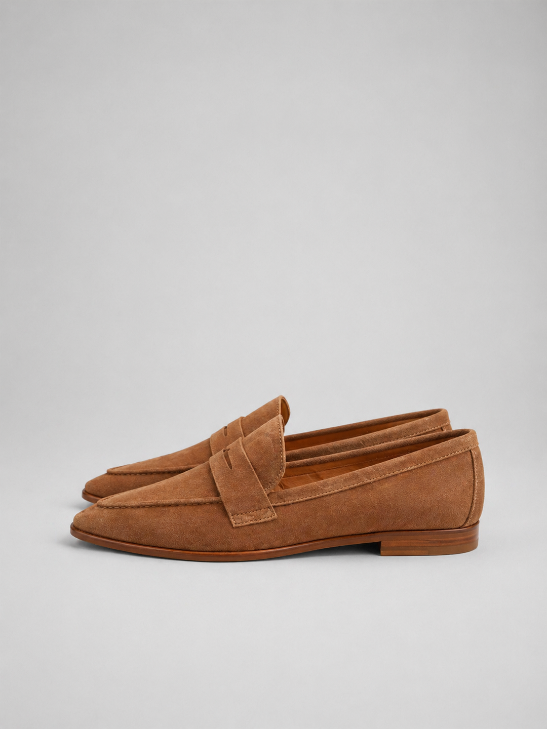 Women’s Pointed Comfort Loafers – Suede Style