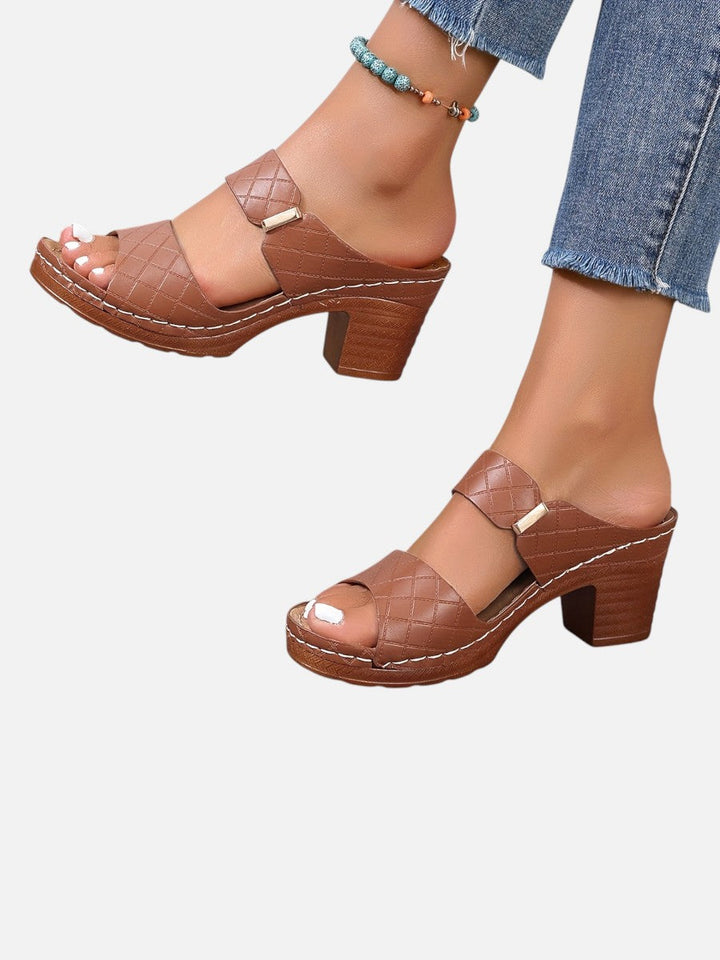 Women’s Comfort Block Heel Sandals – Quilted Leather Look