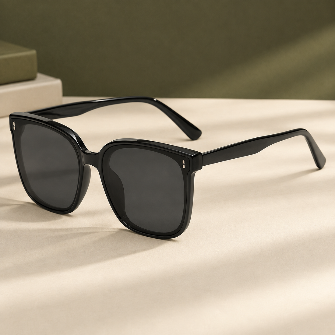 Eamon Square Sunglasses - Black Frame Gray Sheet