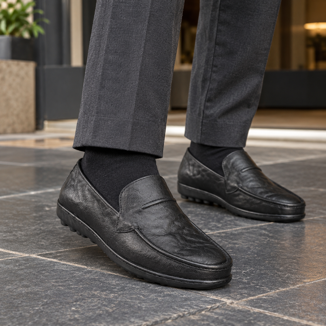 Borromeo-Garda Slip-On Loafers - Black