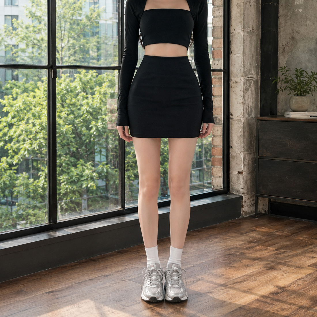 Imogen-Skye High-Waist Mini Skirt - Black