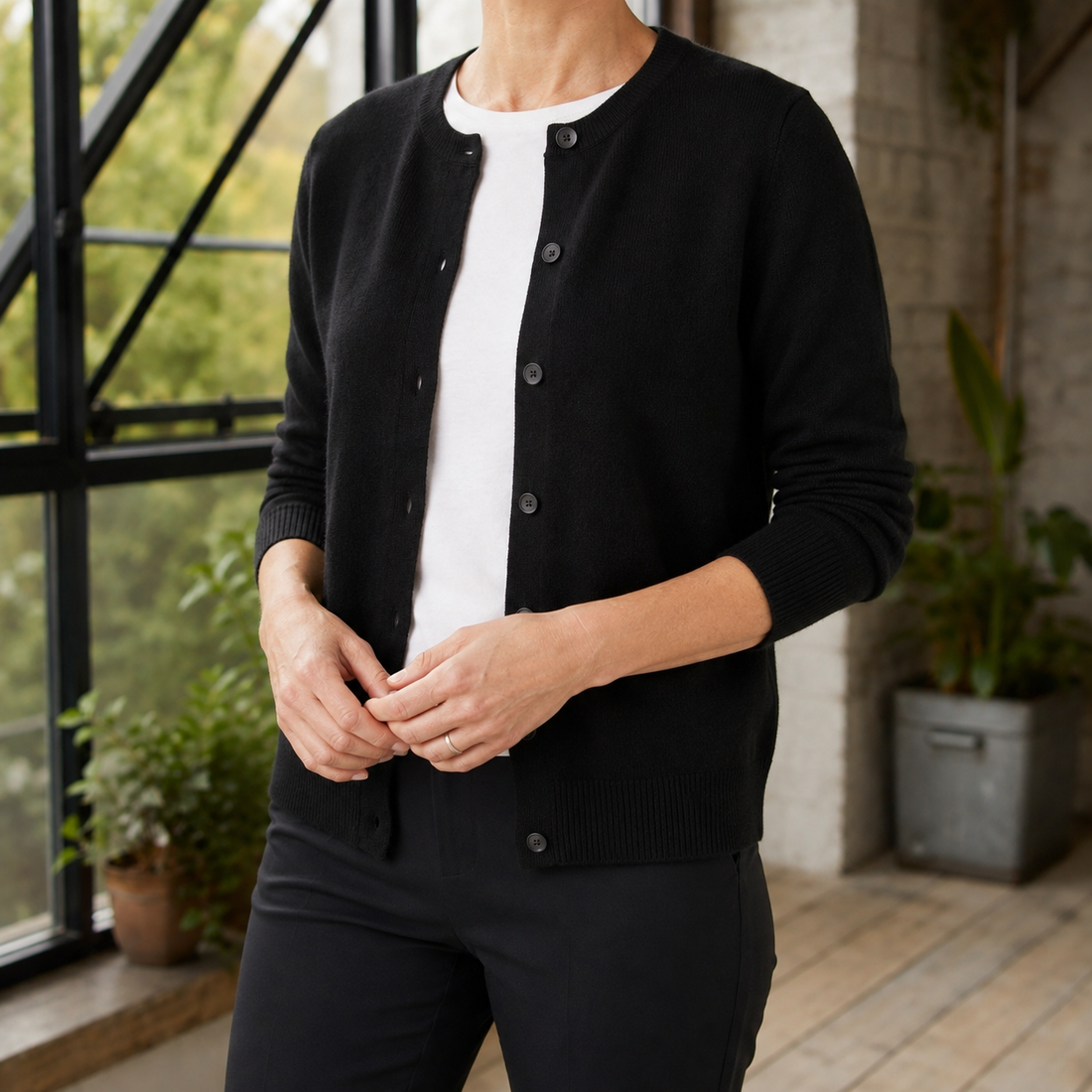 Annabel-Jane Buttoned Cardigan - Black