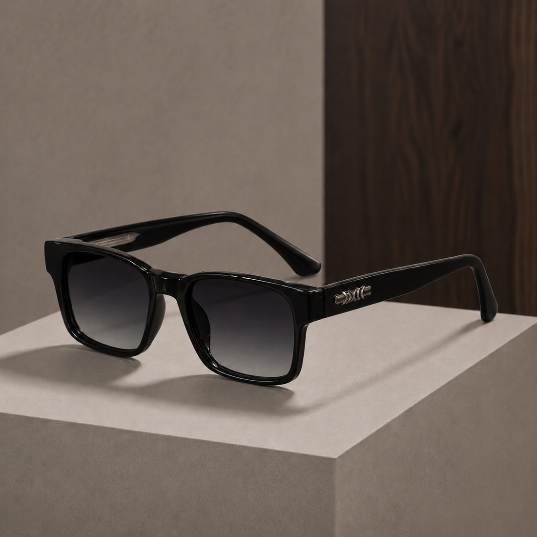 Alaric Square Sunglasses - Black