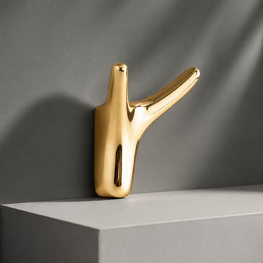 Maximus Sculptural Wall Hook - Matte Black
