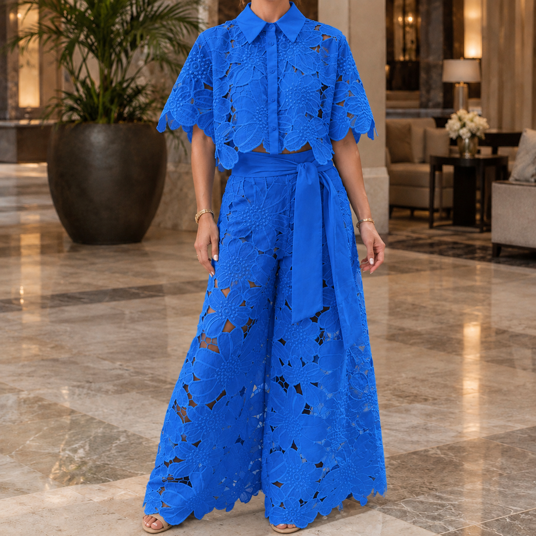 Giulietta-Skye Cutout Set - Royal Blue