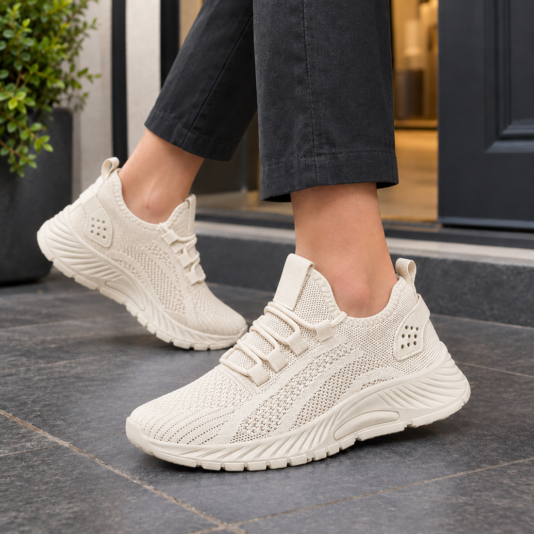 Magenta Knit Sneakers - Beige