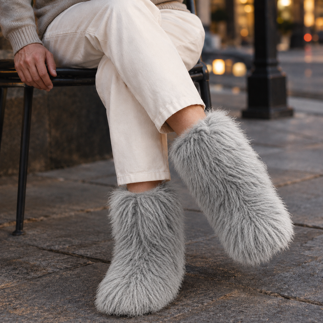 Romano-Vico Plush Boots - Light Gray