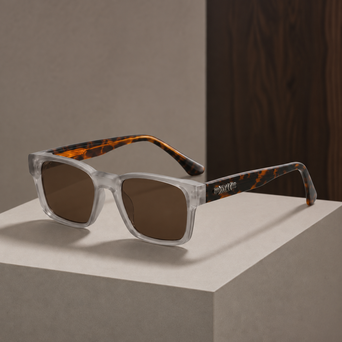 Alaric Square Sunglasses - Frosted Gray Tortoiseshell
