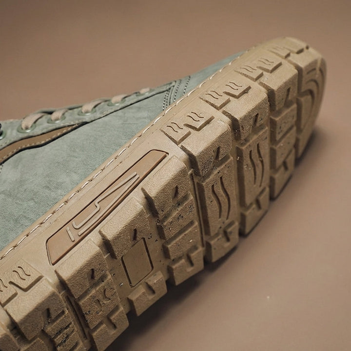 Highland Premium Sneakers