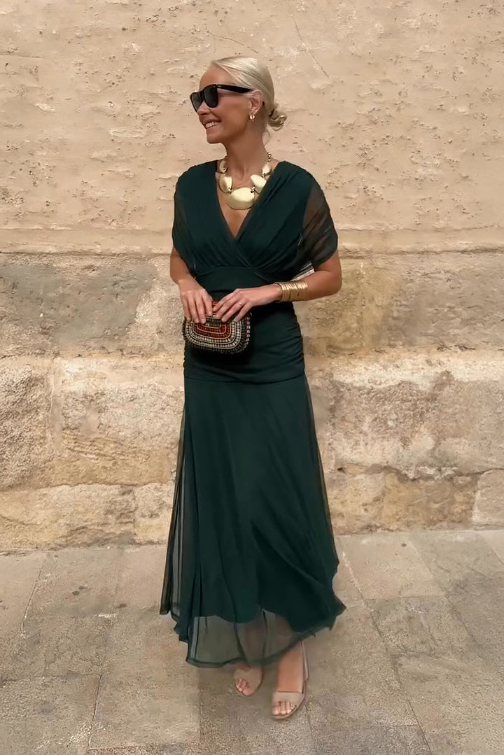 Women’s Gradient Pleated Maxi Dress – Elegant Flowing Silhouette