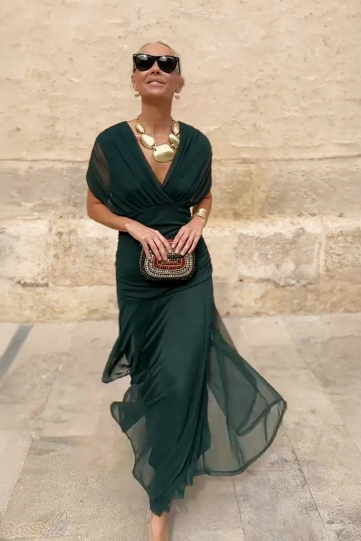Women’s Gradient Pleated Maxi Dress – Elegant Flowing Silhouette