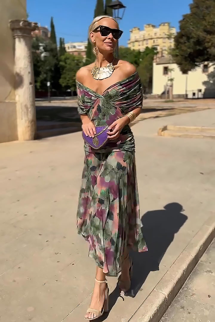 Women’s Gradient Pleated Maxi Dress – Elegant Flowing Silhouette